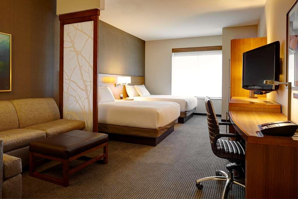Hyatt Place Columbus Polaris Room photo
